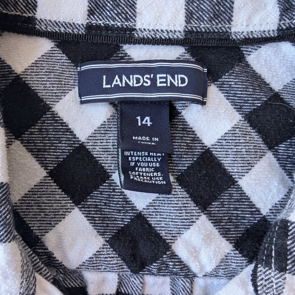 Land's End Women's Black White Plaid Button Up Flannel Shirt Size 14 Y2K - Picture 2 of 7